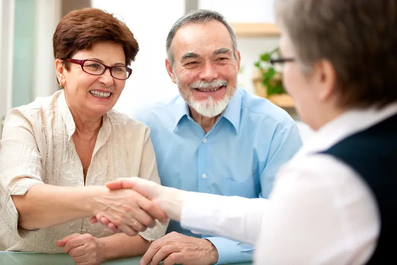 Managing Conflict Over Care Homes, In-Home Support, and Living Arrangements with EH Mediation Hyde