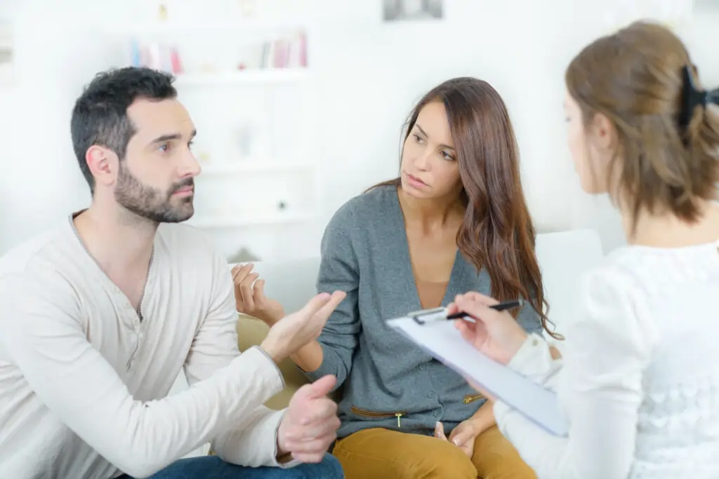 Empowerment Through Structured Communication and Professional Support Hyde